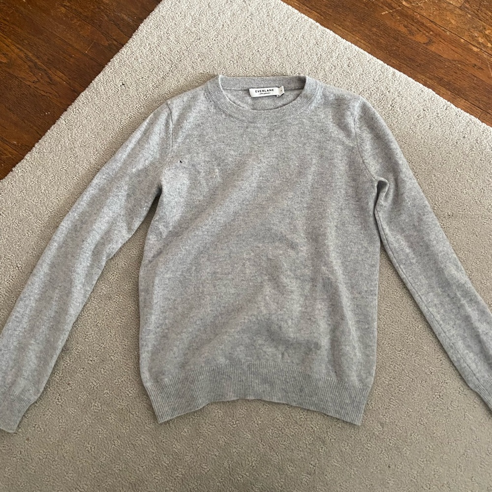 Everlane cashmere sweater